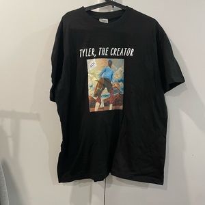 Tyler the creator black shirt. Size XL